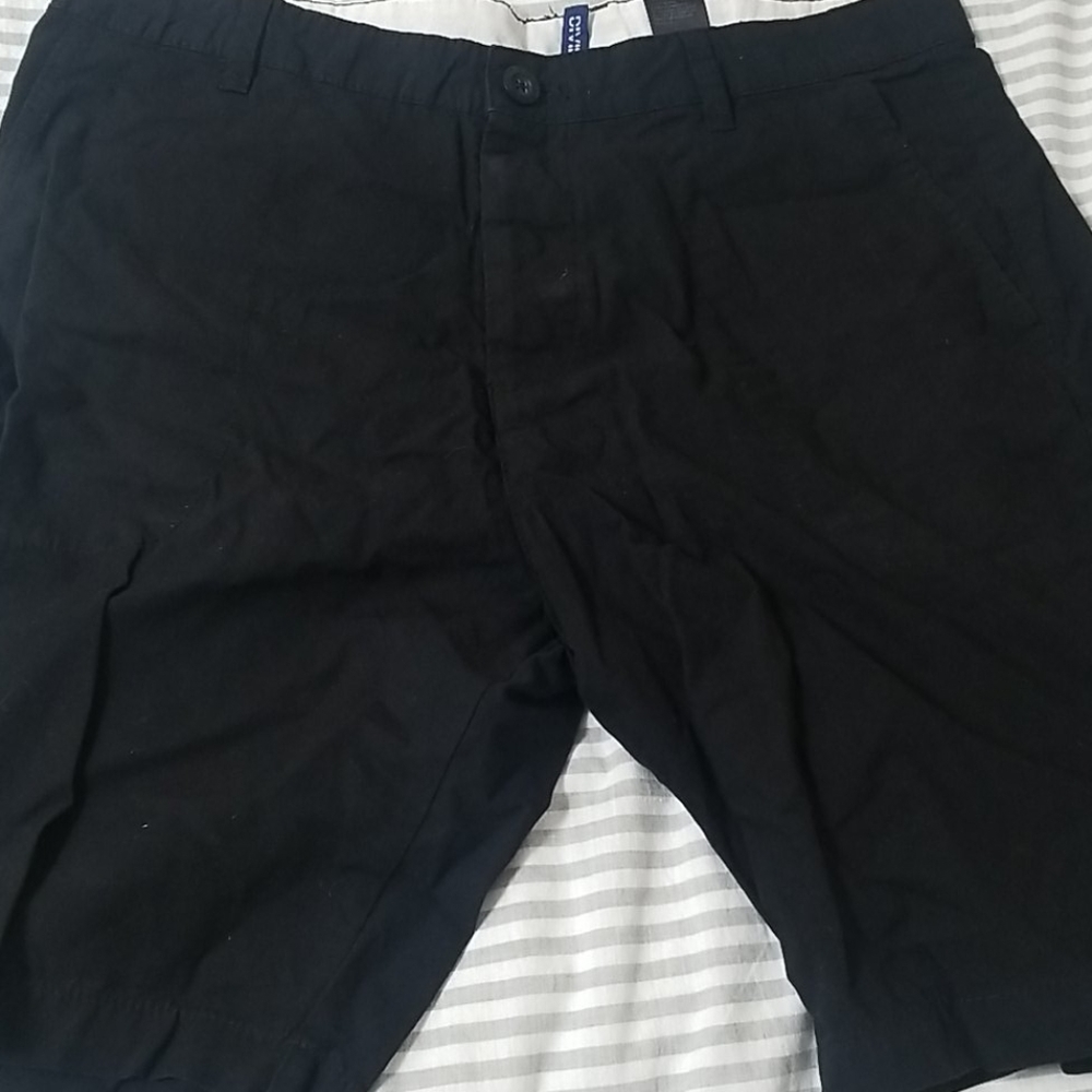 H&M black shorts
